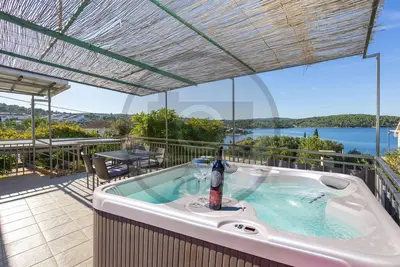 Image de Superbe appartement à Necujam avec WiFi