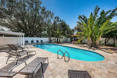 Image de Renovated new Pool Home