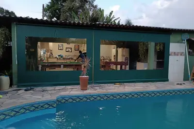 Image de Chácara com Piscina, Quadra, Lago e Mesas de Jogos em Ibiúna - Locação Temporada