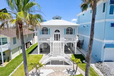 Image de The Perfect Beach Getaway! 2-Bedroom & 2-Bath Home | Sleeps 7