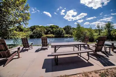 Image de Camp Verde River Retreat on River, 2 blocks to Downtown Ac, Wifi, Kayaks, Fishing