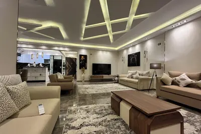 Image de 3-bedroom apartment in enjoyable Nasr City with Ac, WiFi, and saund system.