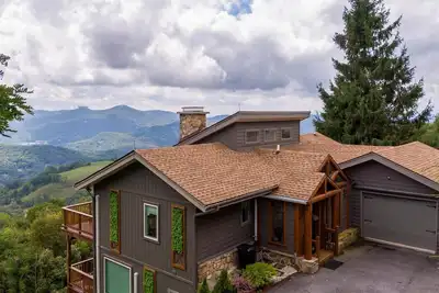 Image de Mountain Retreat with Panoramic Views