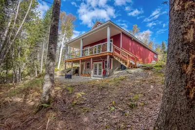 Image de Lake It or Leave It - on Rangeley Lake with dock - 2 dogs allowed!