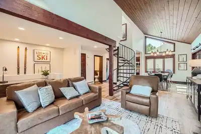 Image de The Golf and Ski Hideaway - 8 minutes from Vail/Bc