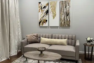 Image de Cozy 1-bedroom 1 bath condo in walking distance to downtown Lafayette.