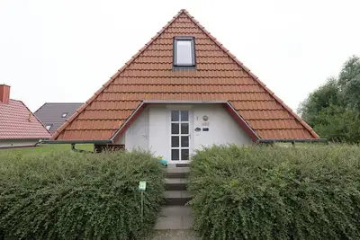 Image de Vacation home Edi-Oehmsen1 With a pretty garden and flooded with sunlight.