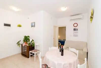 Image de Apartments Villa Dingač- Borak - Standard One Bedroom Apartment with Balcony and Sea View No. 3