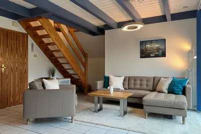 Image de Vacation home Dat Lütte Strandhuus. With garden house and at the harbor.
