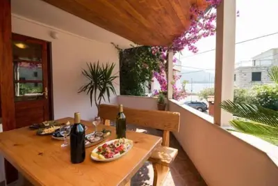 Image de Apartment Nina & Kate - Comfort One Bedroom Apartment with Terrace and Sea View
