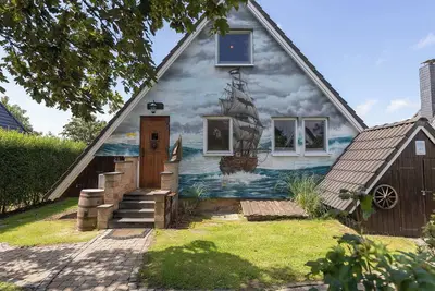 Image de Vacation home Opi Huck Stroot 24 for pirates and with a special charm.