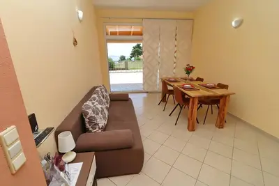 Image de Apartments Villa Michele-One Bedroom Apartment with Terrace ( Smokva )