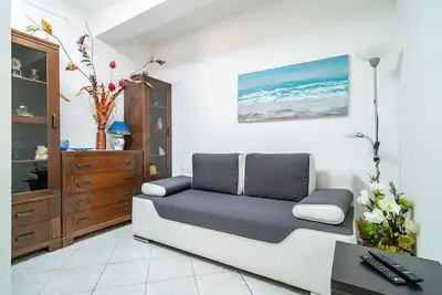 Image de Apartments Nikolina (Lu) - One-Bedroom Apartment with Balcony