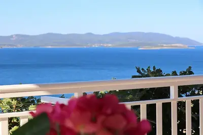 Image de Seaside Apartments Hrkać - Comfort One Bedroom Apartment with Terrace and Sea View 1
