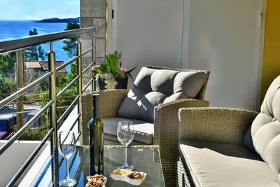 Image de Fancy Apartments Dream - Modern One Bedroom Apartment with Balcony and Sea View ( 3 )