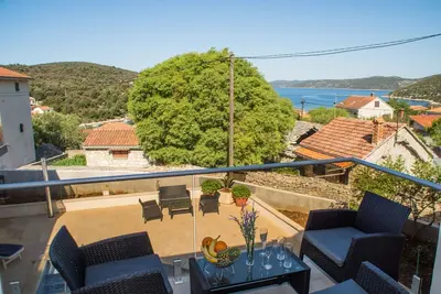 Image de Villa La - Comfort One-Bedroom Apartment with Terrace and Sea View