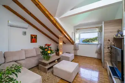 Image de Apartments & Rooms Mara & Petrunjela - One Bedroom Apartment with Balcony and Sea View