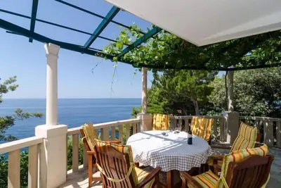 Image de Apartments Plavac Mali- Three Bedroom Apartment with Terrace and Sea View