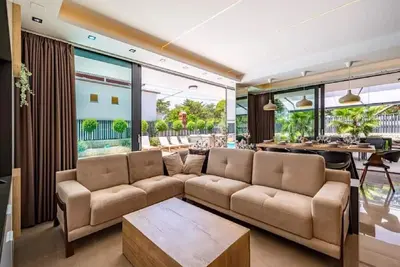 Image de Villa Alpha - Four Bedroom Villa with Swimming Pool