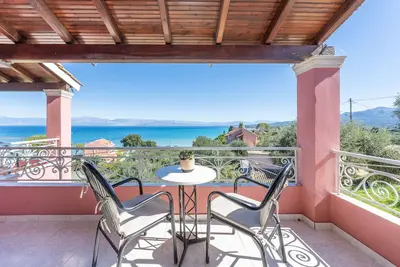 Image de Studio 'Grand 7' avec vue sur la mer, Wi-Fi et climatisation