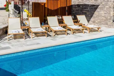 Image de Apartment LaVilla - Two Bedroom Apartment with Balcony and Sea View (Žuti)