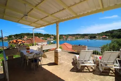 Image de Apartments Radojković Lumbarda - Comfort Two Bedroom Apartment with Terrace and Sea View (A2)