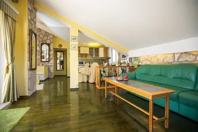 Image de Maison de vacances de 5 chambres avec balcon