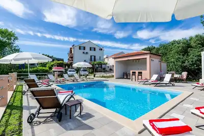 Image de Apartments Mali Paradiso - Two Bedroom Apartment with Balcony and Pool View (A4)