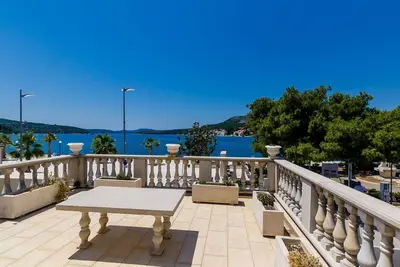 Image de Villa Ro-Ma - Three Bedroom Villa with Terrace and Sea View