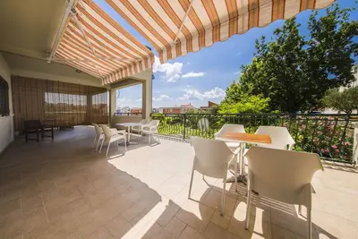 Image de Villa Dvori Viškovi-Seven Bedroom Villa with Swimming Pool