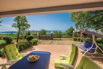 Image de Apartments Paola - Studio Apartment with Terrace and Sea View