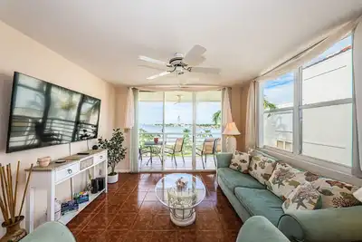 Image de Bahia Vista 'Where Sunshine Meets the Sea'
