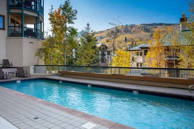 Image de Luxurious 2br ski in/ski out condo in Beaver Creek - pool, hot tub & more!