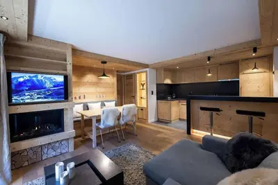 Image de Luxueux 2 Chambres au Cœur de Courchevel 1850 – Accès Direct aux Pistes et Chemi