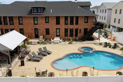 Image de The Bikini Bottom Shore House, Spacious 8 Bedrooms, 7 Baths, Sleeps up to 25