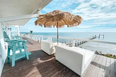 Image de New Listing! Magdalay Bay 3br\/2ba house with a dock!
