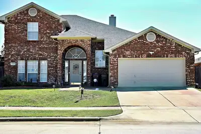 Image de Spacious 4-bedroom house with Ac, Wi-Fi superb in the Heart of Arlington, Tx!