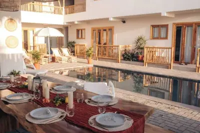 Image de Beachfront Boho room -Villa Barona-