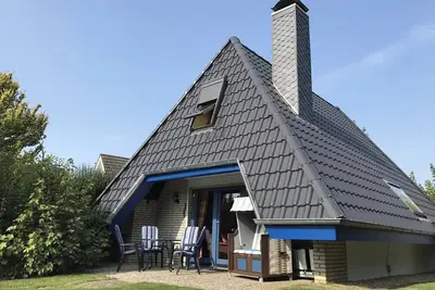 Image de Vacation home \"Opi Huck 26\" - Comfortable North Sea enjoyment with fireplace and terrace