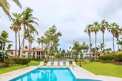 Villa Iris – 2-Story Ocean View Villa w\/ Pool Access & Generator