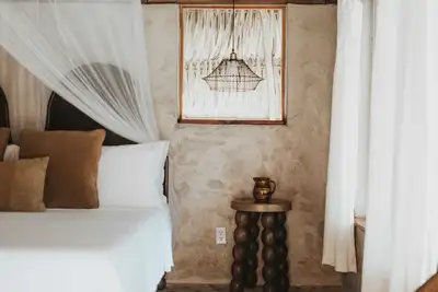 Image de Luxury Eco Hillside Cabana