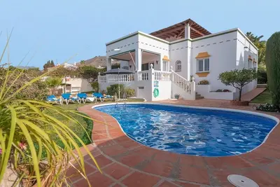Image de Villa Altamira Nerja by Ruralidays