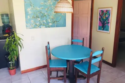 Image de Close to everything. Beaches, grocery store, pharmacy, restaurants and more