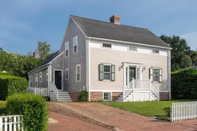 Image de Bright Mid-Island Nantucket Vacation Home Close to Town, Beaches & Bike Paths