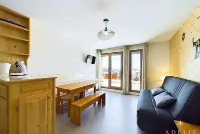 Image de Charmant studio exposé Sud au calme