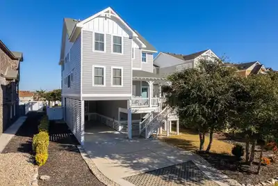 Image de Toes in the Sand: Oceanside, Private Heated Pool, Elevator, Hot Tub