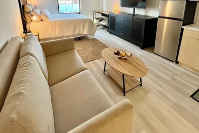 Image de Sweet Landing, WiFi, fitness room in Baltimore 1650/Month