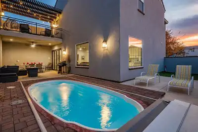 Image de Elim Valley 4228|Private pool, foosball, ping pong, casita, and more!