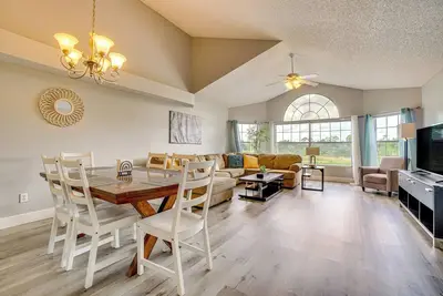 Image de 11 Mi to Disney & Pool Access: Kissimmee Condo!