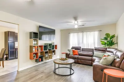 Image de Modern Gem: 18 Mi to Downtown Columbia!